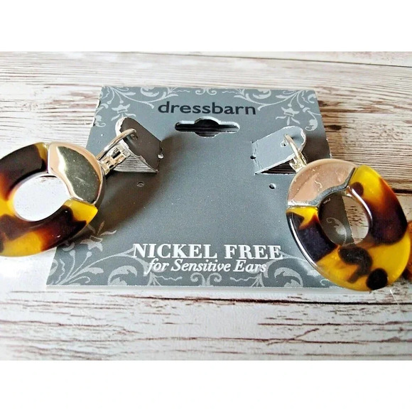 Retro Tortoise Shell Drop Earrings with Gold Accents - Picture 3 of 4